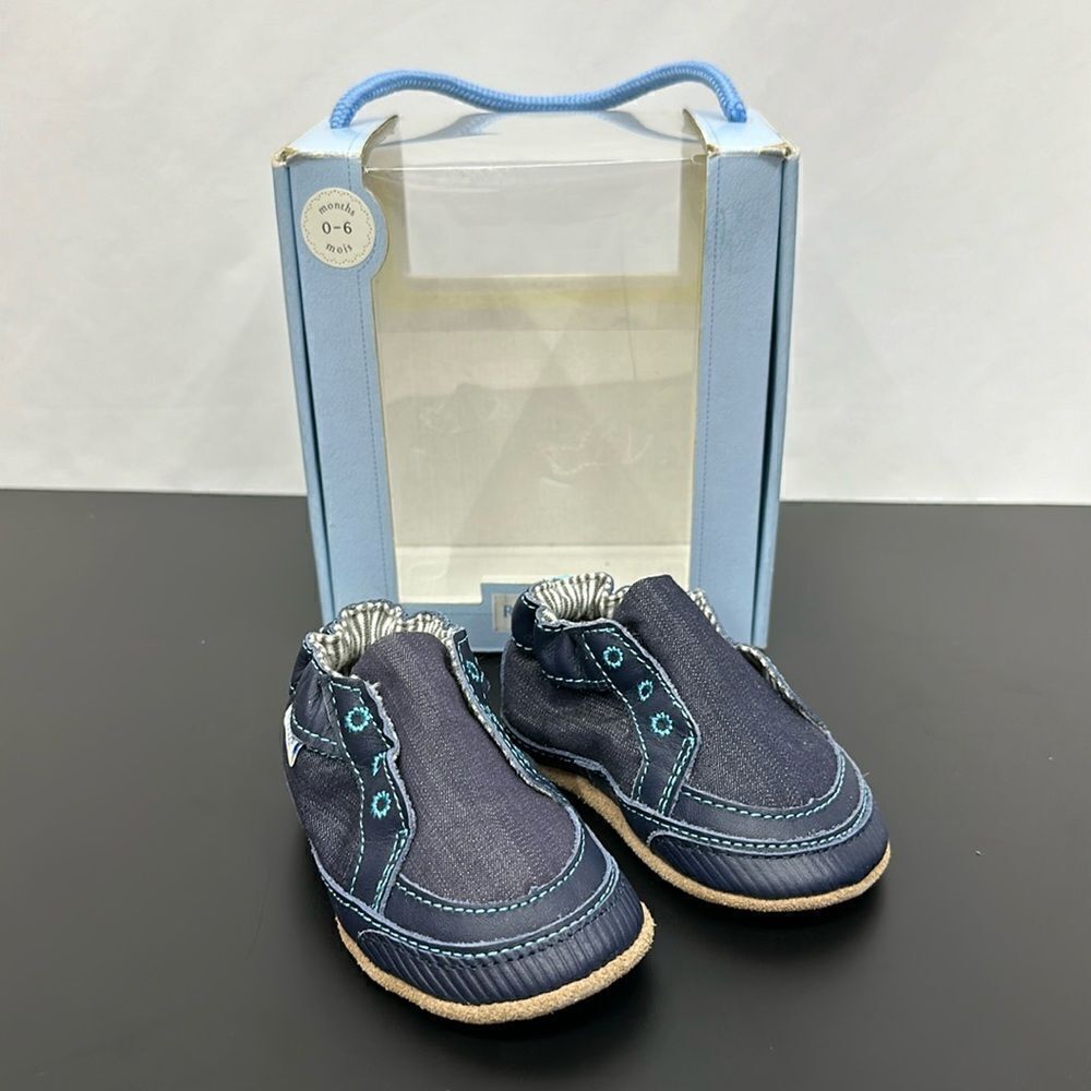 Brand new Robeez 0-6 months